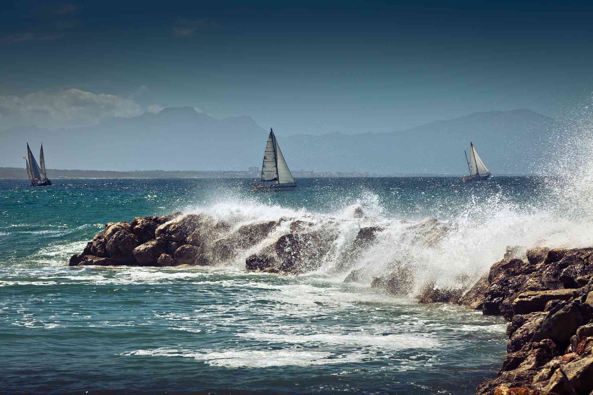 Ein Bild einer Klippe auf Malta